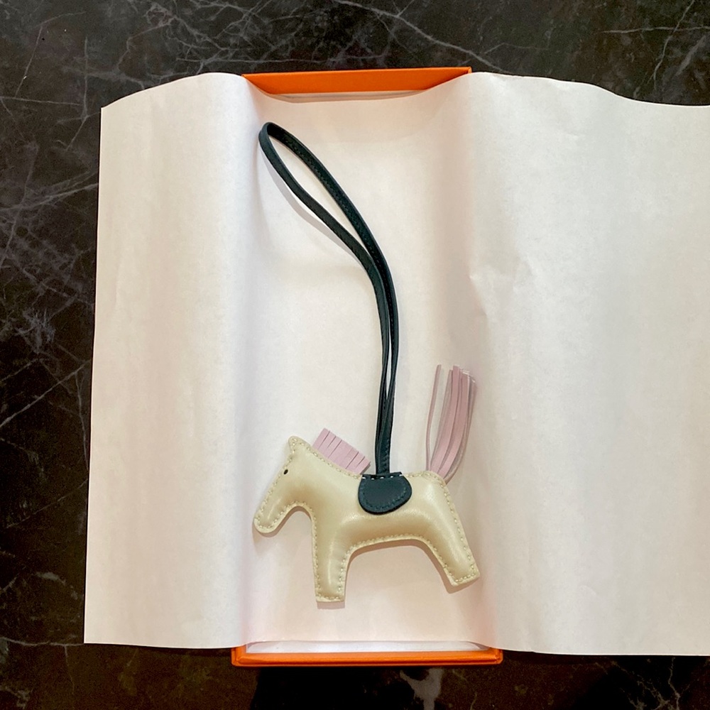 New hermes Rodeo PM charm